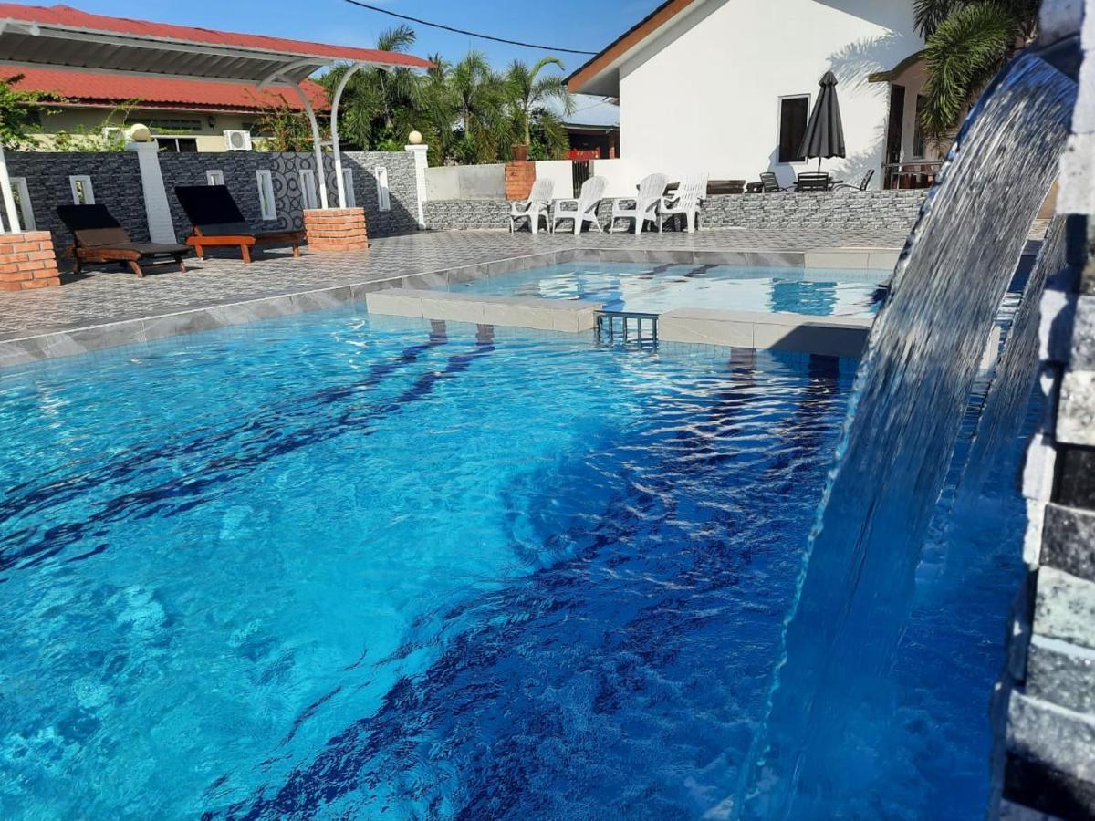 The Nutshell Chalet Langkawi Pantai Cenang  Exterior foto